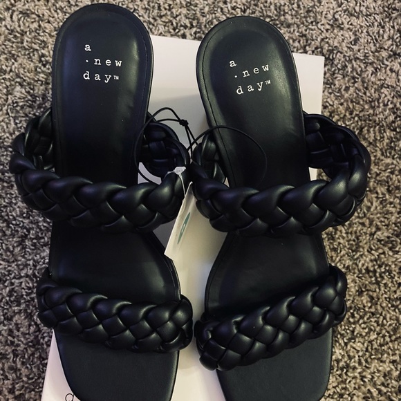 SOLD - Picture 5 of 8